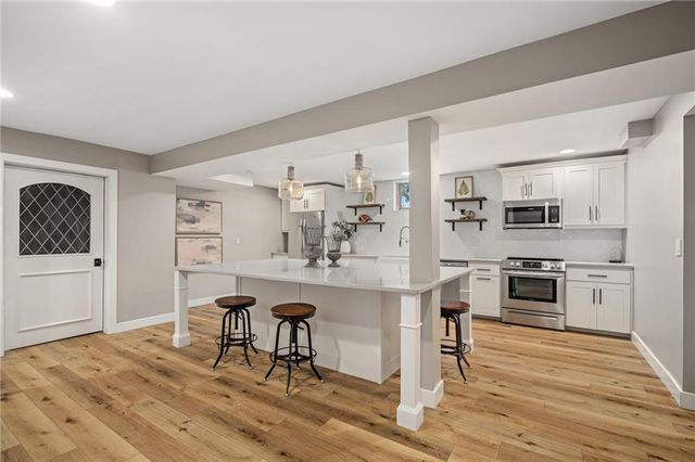 12245 W 279th Terrace, Louisburg, KS 66053