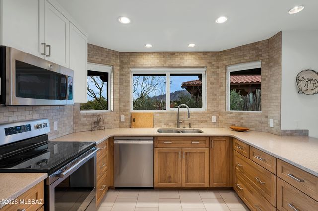 4551 N Arroyo Vacio, Tucson, AZ 85750