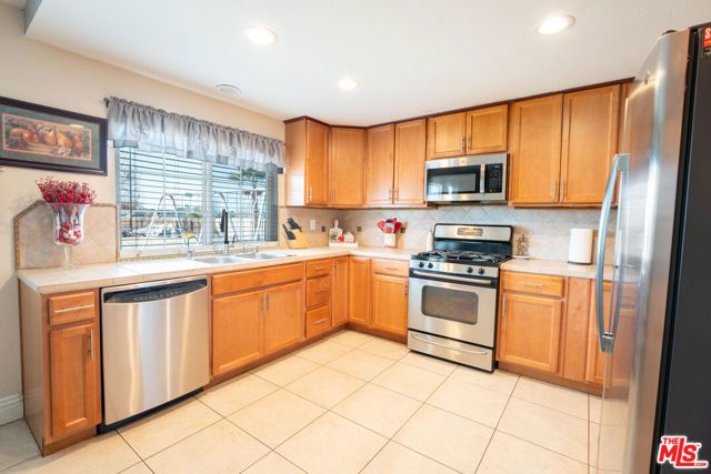 40333 E 168th Street, Palmdale, CA 93591