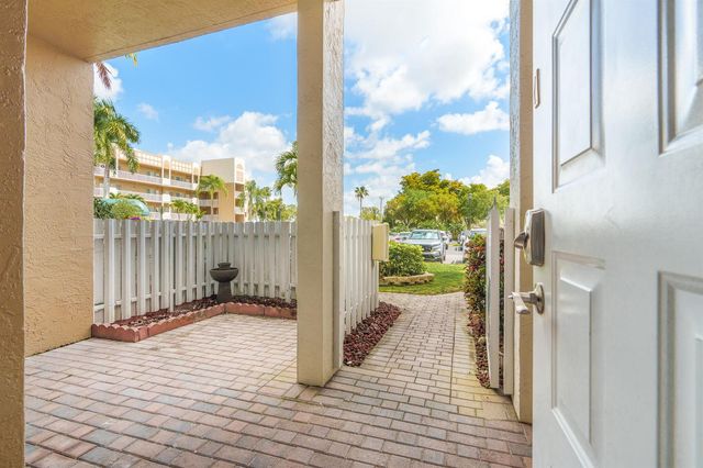 7623 Southampton Terrace 102, Tamarac, FL 33321