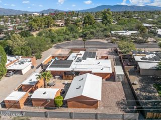 360 S Treston Lane, Tucson, AZ 85711