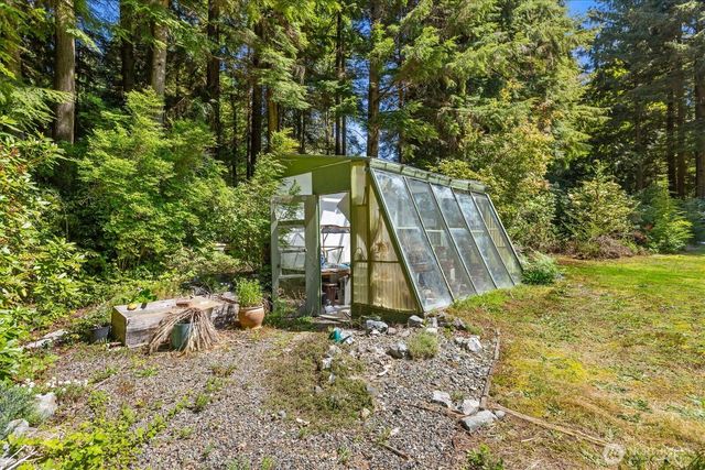 9927 99th Avenue NE, Arlington, WA 98223
