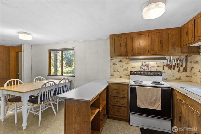 9927 99th Avenue NE, Arlington, WA 98223