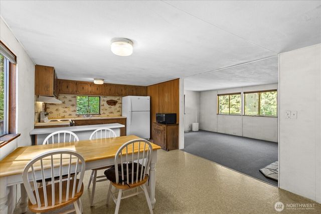 9927 99th Avenue NE, Arlington, WA 98223