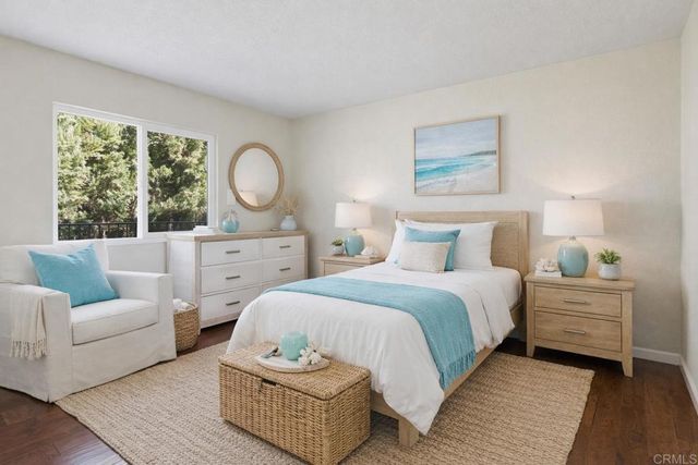 647 Via Costa Rica, Vista, CA 92081