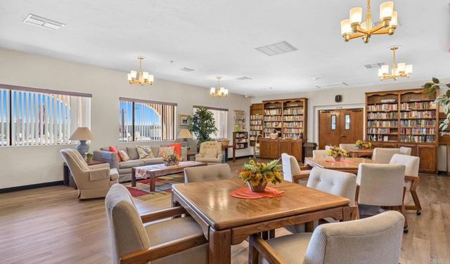 647 Via Costa Rica, Vista, CA 92081