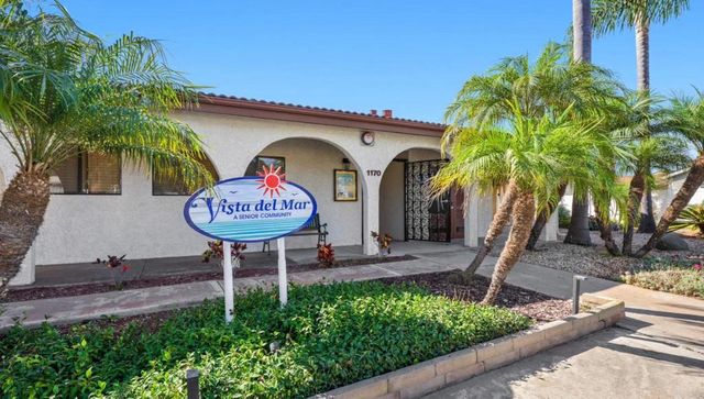 647 Via Costa Rica, Vista, CA 92081