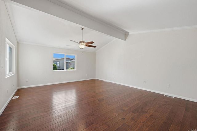 647 Via Costa Rica, Vista, CA 92081