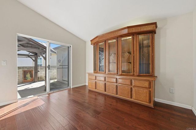 647 Via Costa Rica, Vista, CA 92081