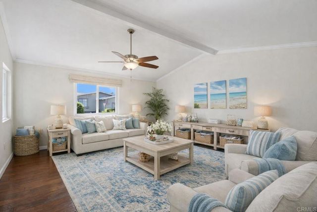 647 Via Costa Rica, Vista, CA 92081