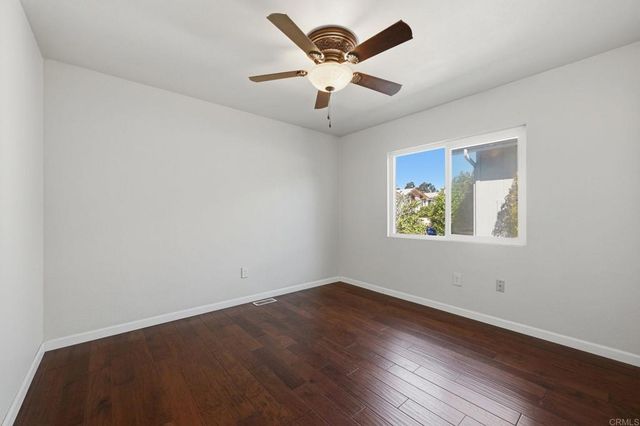 647 Via Costa Rica, Vista, CA 92081