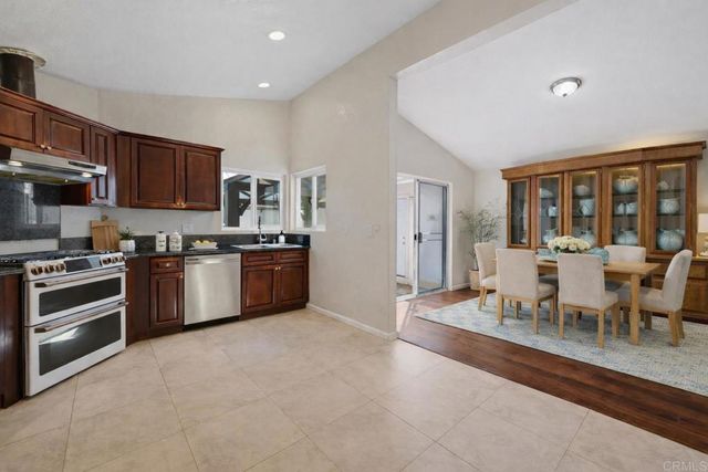 647 Via Costa Rica, Vista, CA 92081