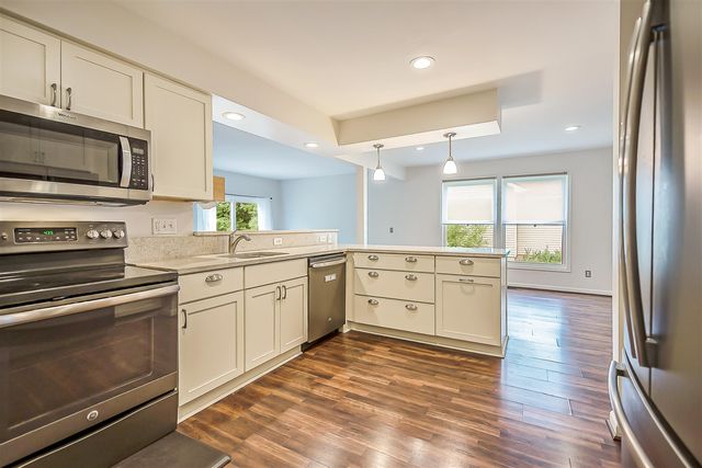 2240 Steeplechase Drive, Ann Arbor, MI 48103