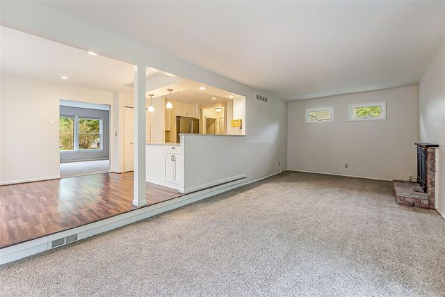 2240 Steeplechase Drive, Ann Arbor, MI 48103