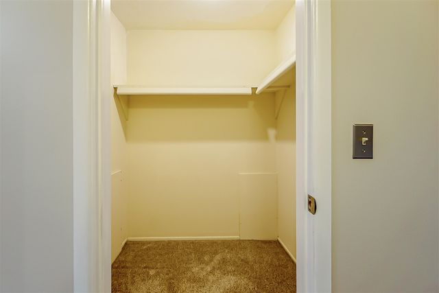 2240 Steeplechase Drive, Ann Arbor, MI 48103