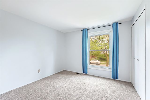 2240 Steeplechase Drive, Ann Arbor, MI 48103