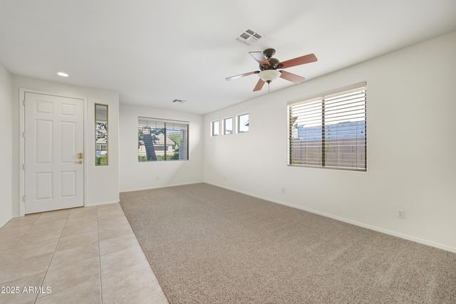 2707 E DARREL Road, Phoenix, AZ 85042