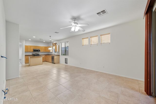 2707 E DARREL Road, Phoenix, AZ 85042