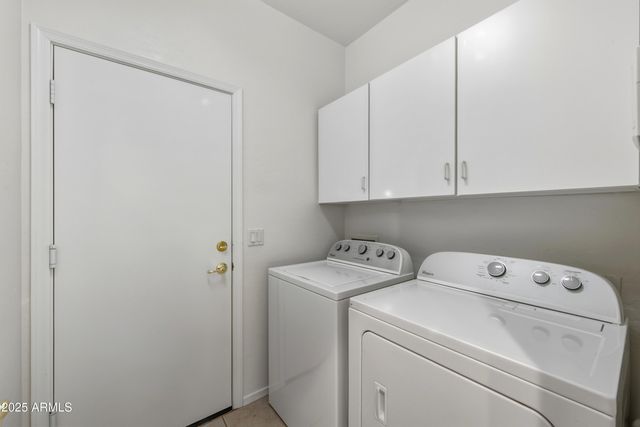 2707 E DARREL Road, Phoenix, AZ 85042