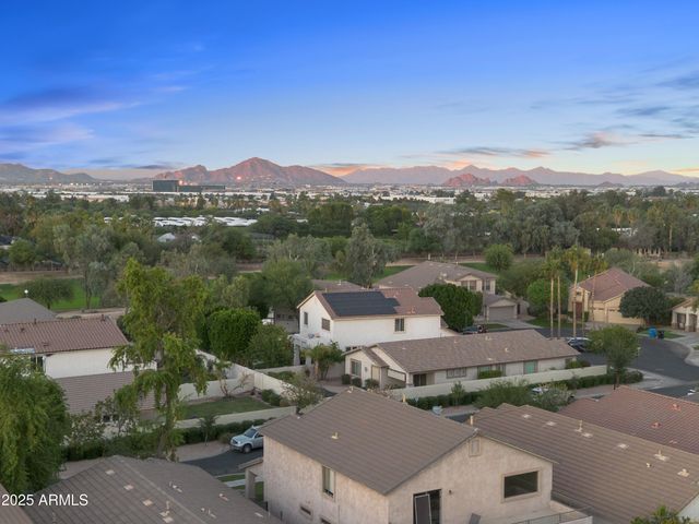 2707 E DARREL Road, Phoenix, AZ 85042