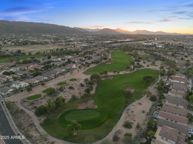 2707 E DARREL Road, Phoenix, AZ 85042