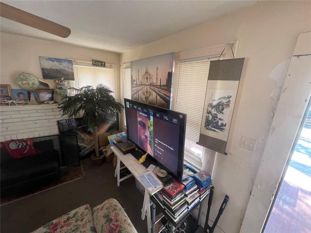 1511 19TH AVENUE S, St Petersburg, FL 33705