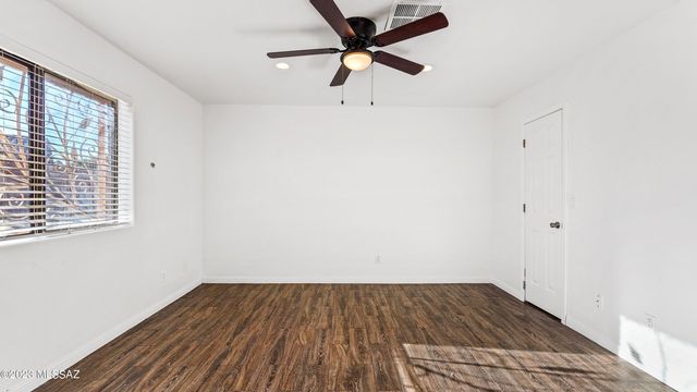 6428 S Buckaroo Loop, Tucson, AZ 85757