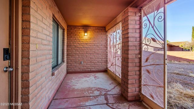 6428 S Buckaroo Loop, Tucson, AZ 85757