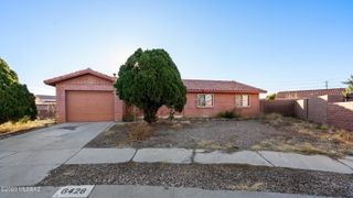 6428 S Buckaroo Loop, Tucson, AZ 85757