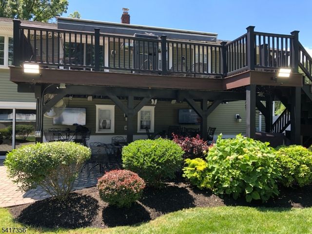 25 Kent Pl, Clark Twp., NJ 07066