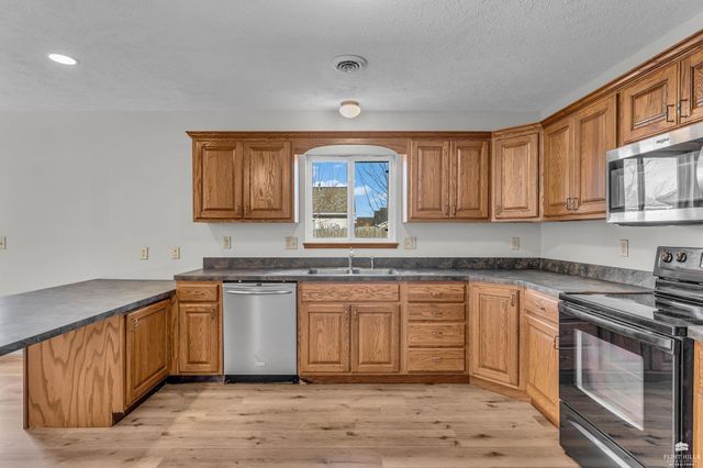 404 Walters Drive, Manhattan, KS 66502