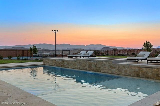 3021 E BANDED DR, St. George, UT 84790