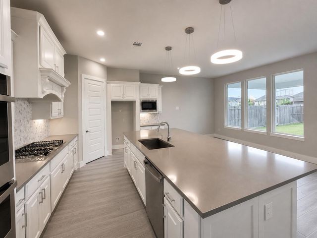 4323 Windy Oaks Drive, Fulshear, TX 77441