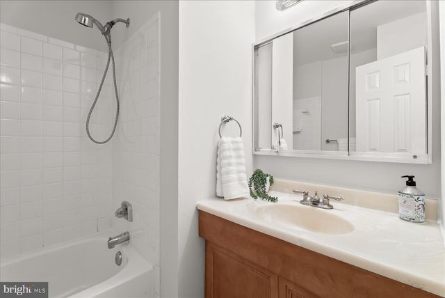 1530 TANYARD HILL RD, Gaithersburg, MD 20879