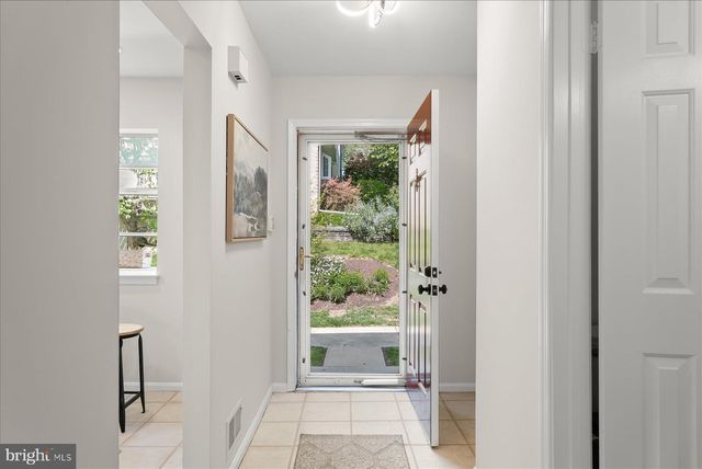 1530 TANYARD HILL RD, Gaithersburg, MD 20879