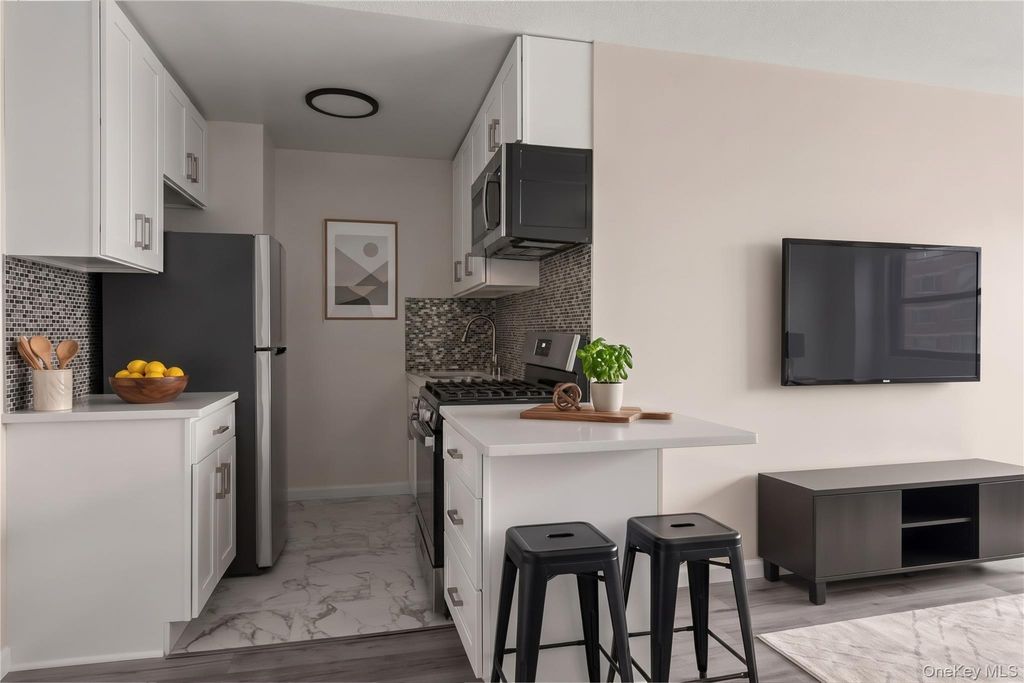 39-60 54th Street 9W, Woodside, NY 11377 — photo 3