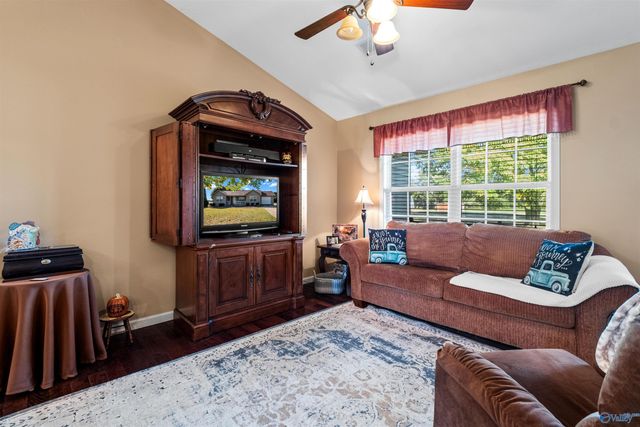 585 County Road 13, Centre, AL 35960