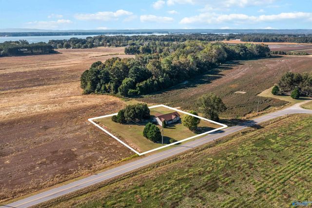 585 County Road 13, Centre, AL 35960