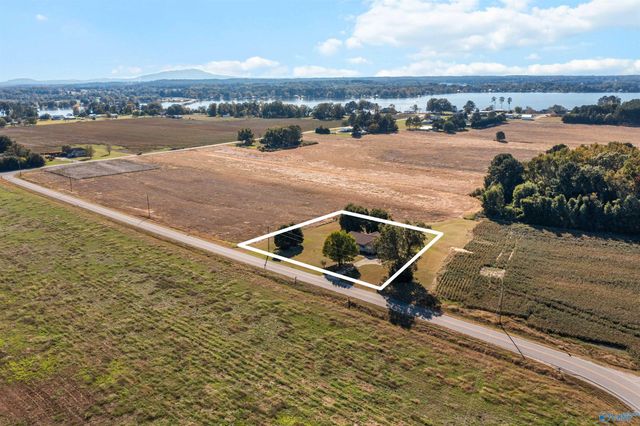 585 County Road 13, Centre, AL 35960