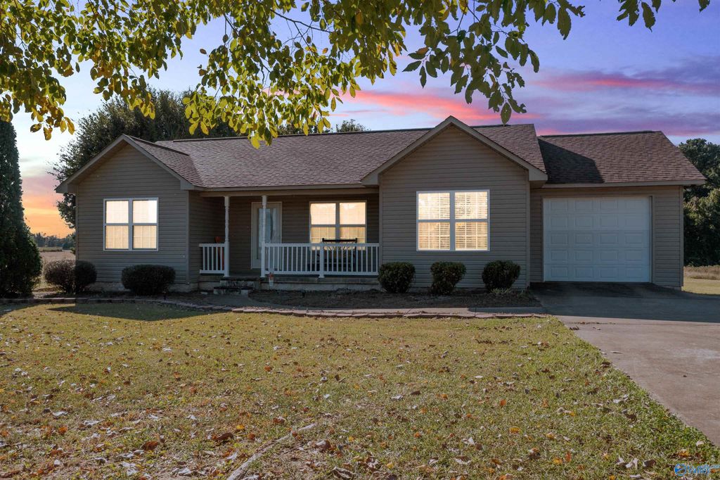 585 County Road 13, Centre, AL 35960