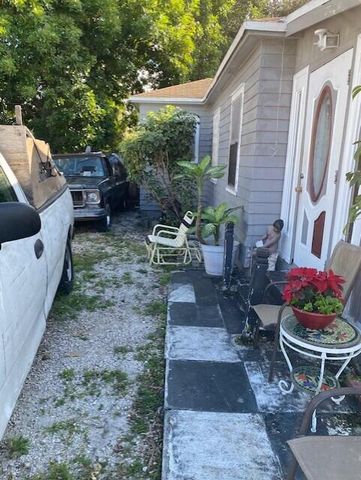 102 NW 28th Way, Fort Lauderdale, FL 33311