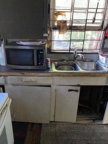 102 NW 28th Way, Fort Lauderdale, FL 33311