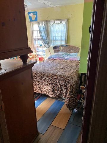 102 NW 28th Way, Fort Lauderdale, FL 33311