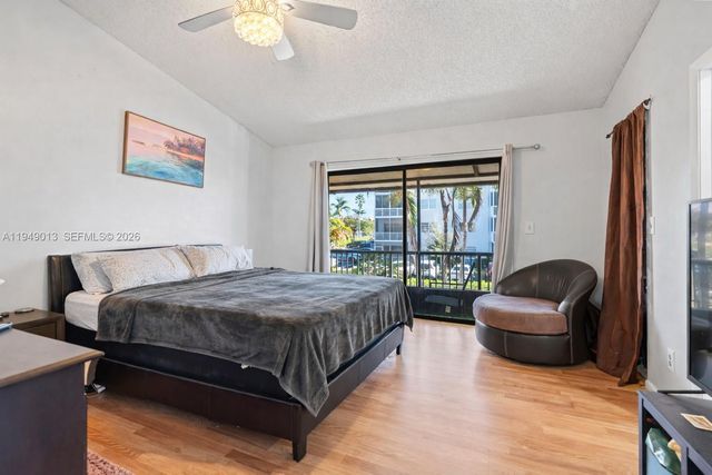 8009 NW 29th St, Sunrise, FL 33322