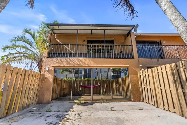 8009 NW 29th St, Sunrise, FL 33322