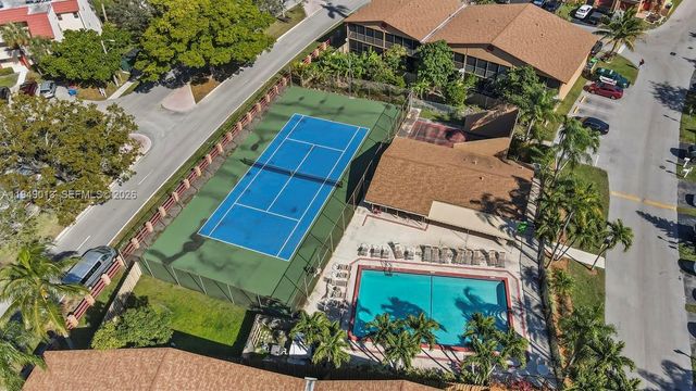 8009 NW 29th St, Sunrise, FL 33322