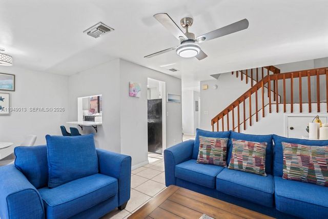 8009 NW 29th St, Sunrise, FL 33322