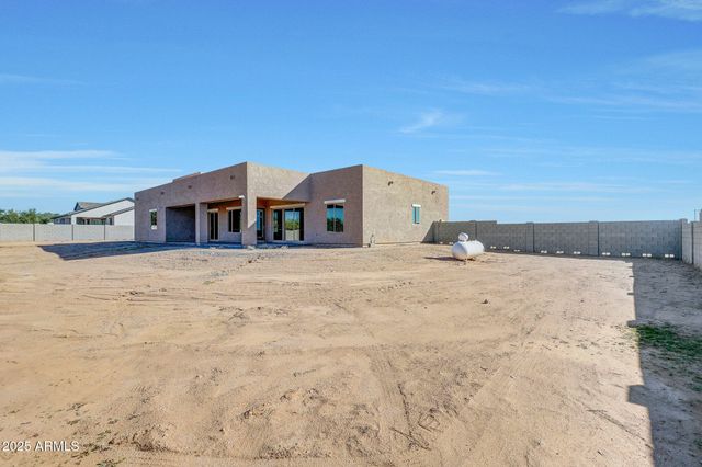 32684 N 213th Drive, Wittmann, AZ 85361