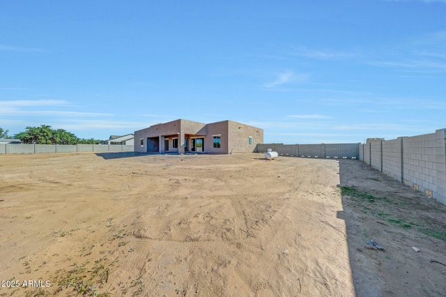 32684 N 213th Drive, Wittmann, AZ 85361