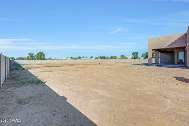 32684 N 213th Drive, Wittmann, AZ 85361